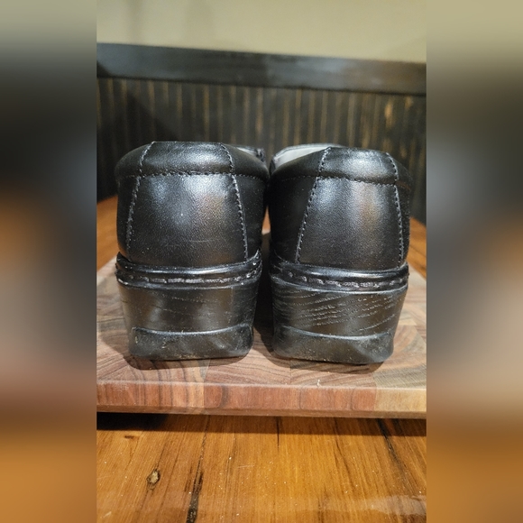 Black Klogs Naples work clog size 8.5 - Picture 2 of 6